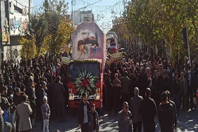 ۶ قهرمان بی‌نام و نشان در شهرکرد تشییع شد