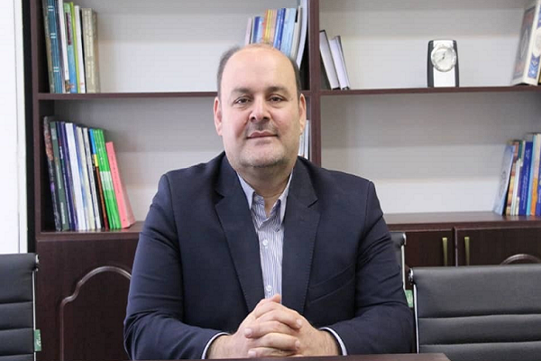 جلال‌الدین میرزای رزاز دانشیار دانشگاه علوم پزشکی شهید بهشتی