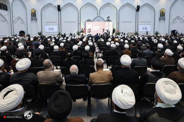 کنگره بین‌المللی علامه نائینی در نجف اشرف آغاز شد/ رونمایی از دانشنامه محقق نائینی+عکس