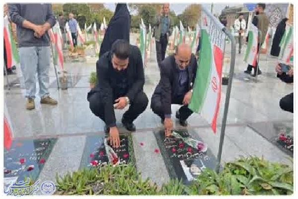 آیین معنوی غبارروبی و عطر افشانی به مناسبت هفته بسیج