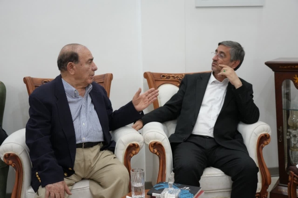 دیدار استاندار لرستان با سکندر امان‌الهی