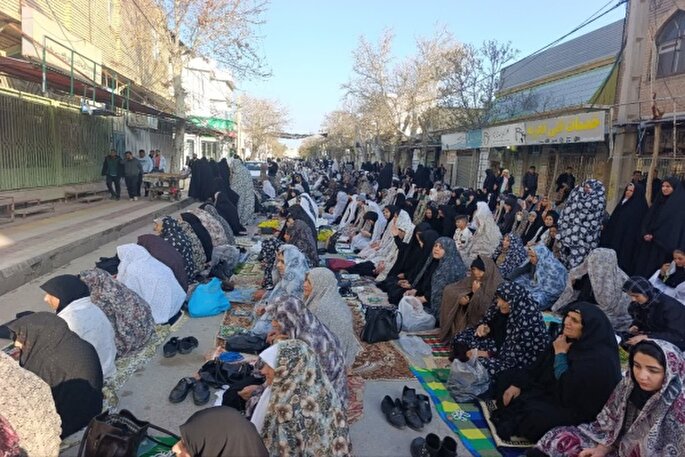عکس | اقامه نماز عید سعید فطر در لرستان
