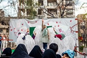 یادبودی برای خانواده شهید رستمی