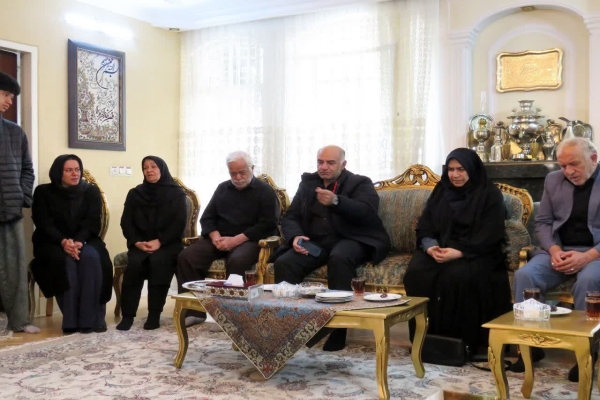 دیدار با خانواده شهدا