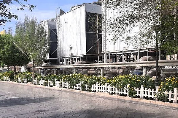 استقرار نیروهای منطقه ۷ قم در بوستان‌ها برای روز طبیعت