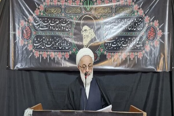 حجت الاسلام شریفی نیا امام جمعه آرادان حجت الاسلام شریفی نیا امام جمعه آرادان
