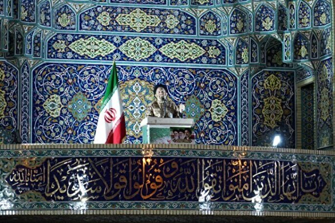 لزوم روایت قهرمانان واقعی در تعلیم و تربیت