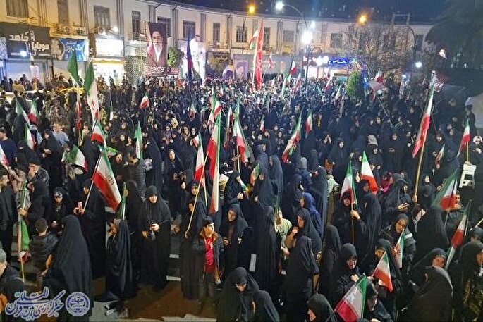 خروش مردم انقلابی بابلسر‌ در سی‌وچهارمین شب بیعت با رهبر