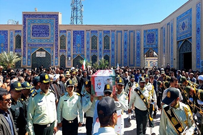 عکس | تشییع پیکر مطهر ستوان‌سوم شهید «محمدرضا آرام» در زابل