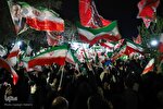 عکس | وداع با پیکر شهید جنگ رمضان در تجمع شبانه مردم مشهد