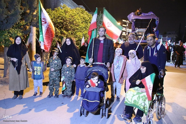 شیراز در سی‌وپنجمین شب همدلی؛ خانواده‌ها هم‌صدا در حمایت از مقاومت