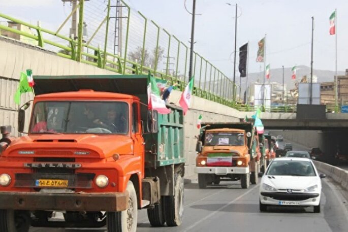 عکس | بیعت کامیون‌داران روستای دینگله کهریز همدان با رهبر معظم انقلاب