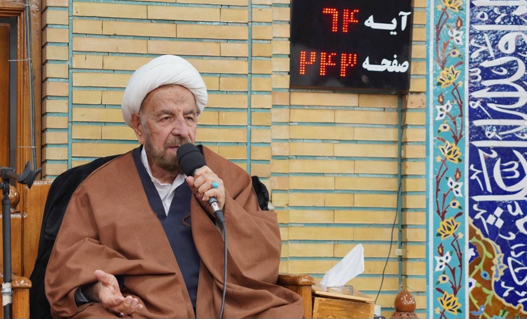 قلم عالم، حافظ پیام خون شهید و هدایتگر نسل‌هاست