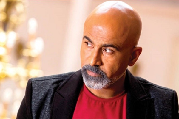 سوژه‌ آثار هنری را از مردم مقاوم ایران قرض بگیریم