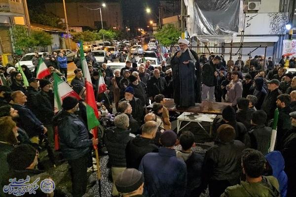 خیابانهای شهر بابلسر صحنه اتحاد ملت ایران همراه با باران بهاری خیابانهای شهر بابلسر صحنه اتحاد ملت ایران همراه با باران بهاری