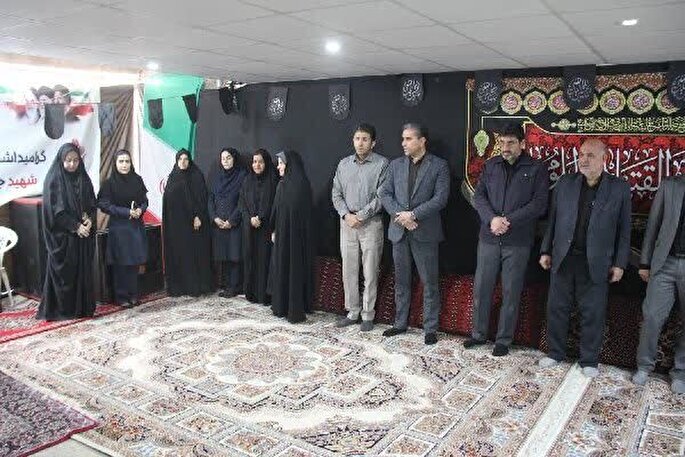 فیلم | دیدار جهادگران جهاددانشگاهی خراسان‌جنوبی با خانواده شهید «رضا اورادی»