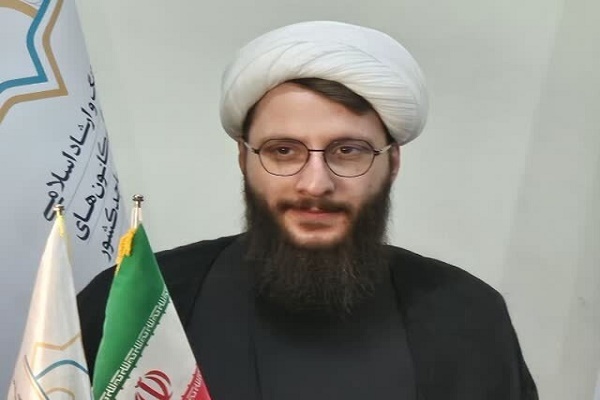 حجت الاسلام والمسلمین رضا حاجتی مدیر ستاد کانون‌های فرهنگی هنری مساجد استان