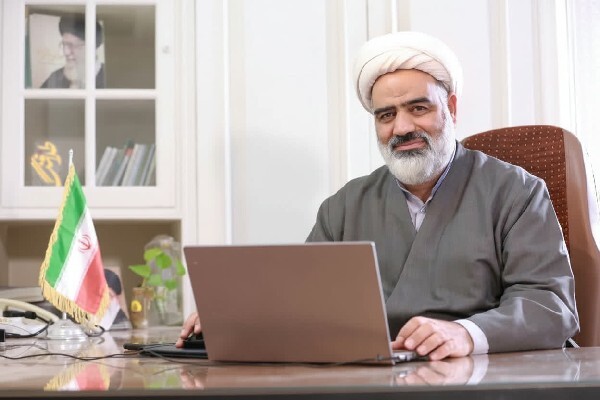حجت‌الاسلام والمسلمین محمد قطبی، مدیر عامل مرکز نوآوری و رشد اشراق و رئیس ستاد راهبری کار و اشتغال حوزه‌های علمیه