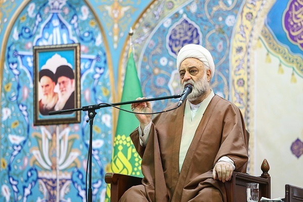 حجت‌الاسلام‌ والمسلمین حبیب‌الله فرحزاد، استاد حوزه علمیه قم