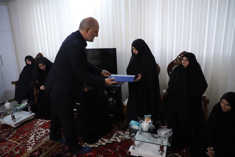 رئیس جهاددانشگاهی آذربایجان‌شرقی، خانواده شهدا