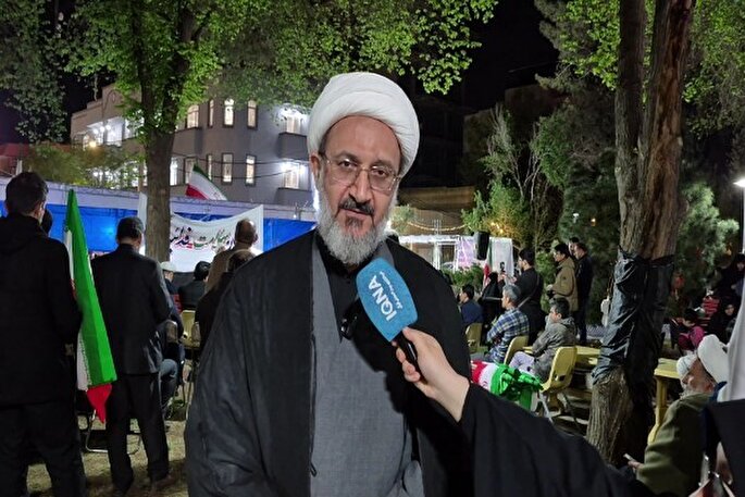 دشمنان خواستار تسلیم بی‌قید و شرط ایرانیان هستند + فیلم