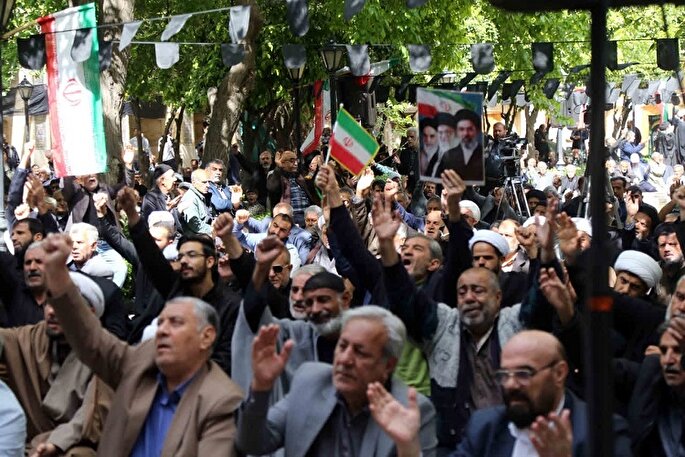 اقامه عزای سنتی رئیس مکتب جعفری در مدرسه خان شیراز