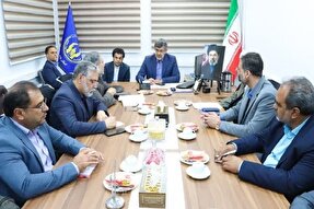 فرهنگ دستگیری از مستمندان در جامعه تقویت شود