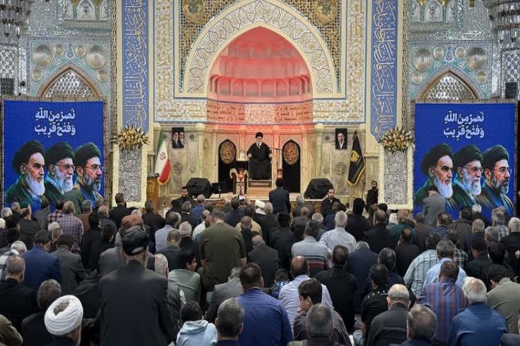 آیت‌الله سید‌احمد علم‌الهدی در اجتماع عزاداری صادقیون در حرم مطهر رضوی ،