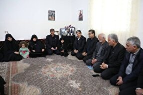 امنیت و آرامش امروز کشور مدیون ایثارگری مدافعان انقلاب است