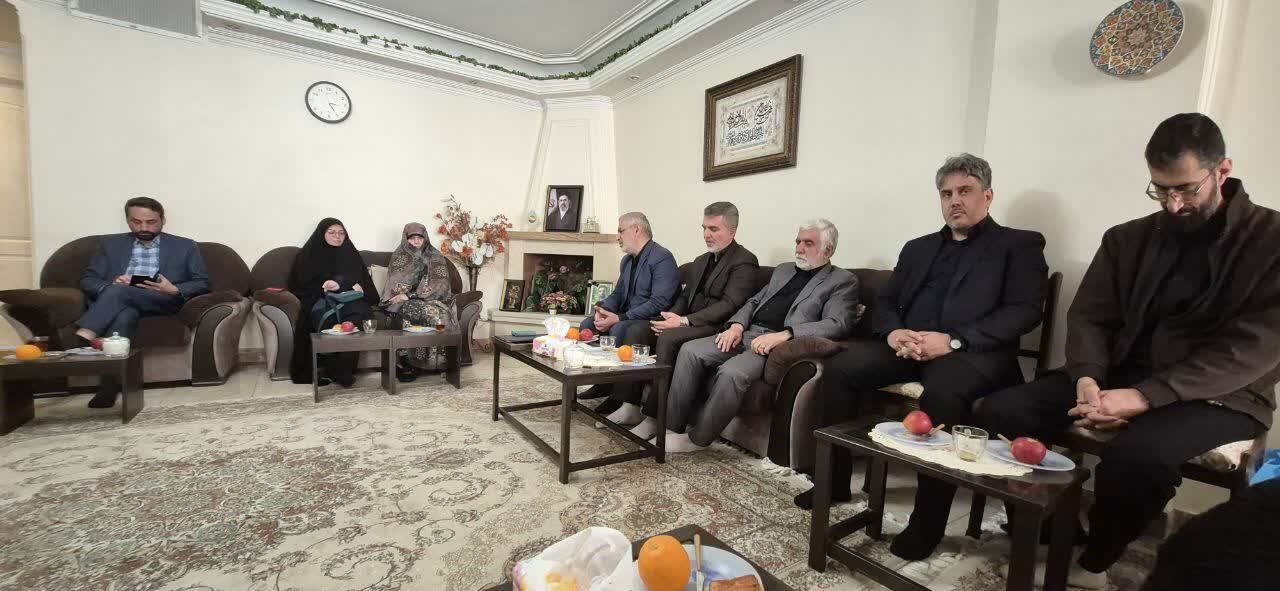 دیدار خانواده شهدای قرآنی