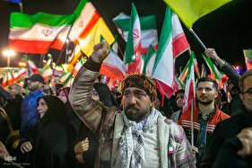 شام شهادت امام صادق(ع) و بیعت با رهبر در میدان انقلاب تهران