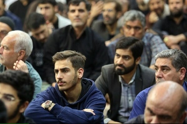 تبیین نقشه‌های دشمن و وعده فروپاشی استکبار