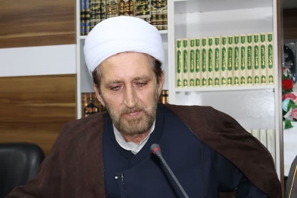 عزیز امیری، امام جمعه اهل سنت قروه
