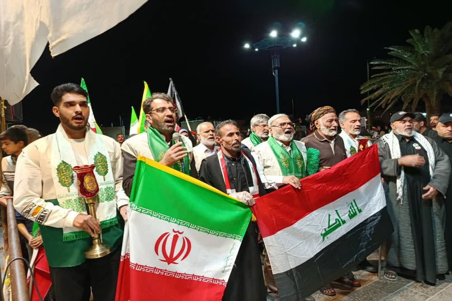 اهالی موکب عراقی «لبیک یا عباس» در گلستان شهدای اصفهان