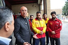 آتش‌نشانان در روزهای بحران جبهه استوار امنیت و آرامش مردمند