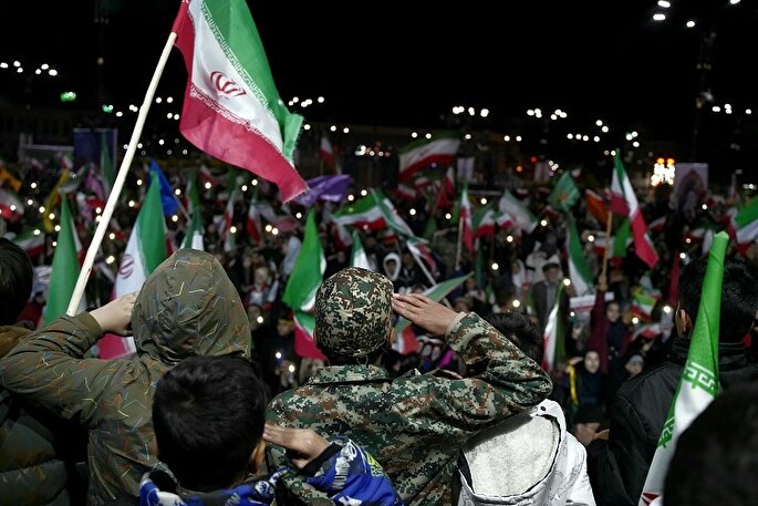 قلب ایران در تپش مقاومت