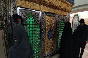 عکس | غبارروبی امامزاده هاجره خاتون سنندج