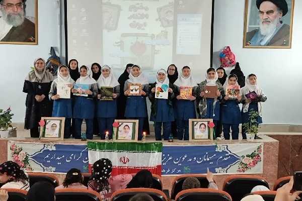 عکس|ویژه‌برنامه «دخترم، افتخار ایران» در اردبیل برگزار شد