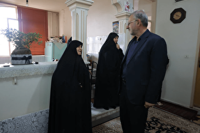 دیدار معاون فرهنگی بنیاد شهید با خانواده‌ 4 شهید البرزی