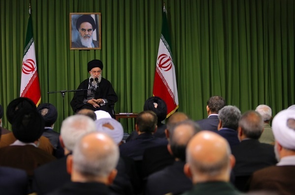 اقتصاد مقاومتی یعنی تکیه بر توانایی‌های ملّی