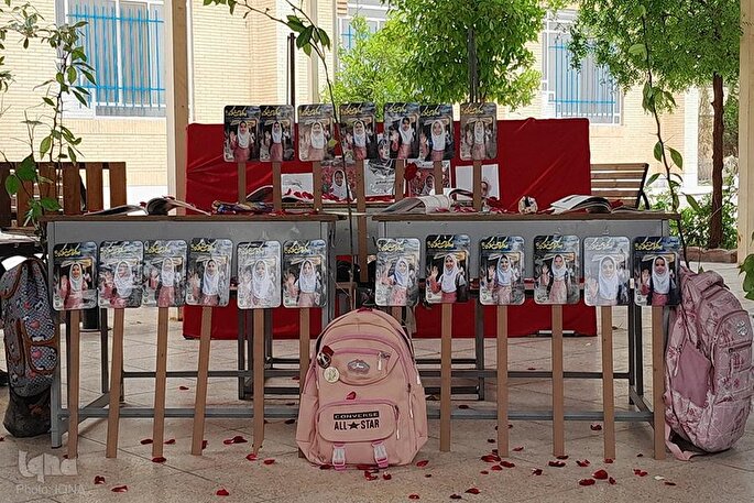 «رویداد از خاک تا آسمان»؛ کاشت نهال‌ امید به یاد شهدای میناب در یزد