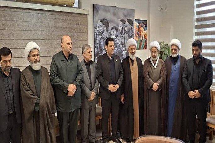 حضور پرشور و صبر خانواده‌های شهدا پشتوانه‌ بزرگ نظام است