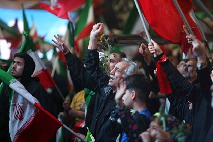 ملت ایران باصلابت مقابل تجاوز می‌ایستند