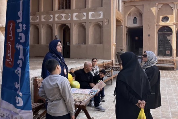اجرای طرح استقرار راهنمایان گردشگری در بناهای شاخص یزد