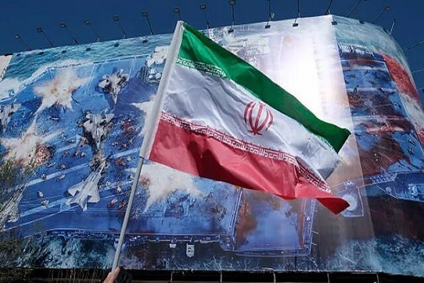 انتشار برای جمعه 7 فروردین/// شکوه همدلی هنرمندان با هموطنان همه بر یک نام؛ «وطن، ایران» انتشار برای جمعه 7 فروردین/// شکوه همدلی هنرمندان با هموطنان همه بر یک نام؛ «وطن، ایران»