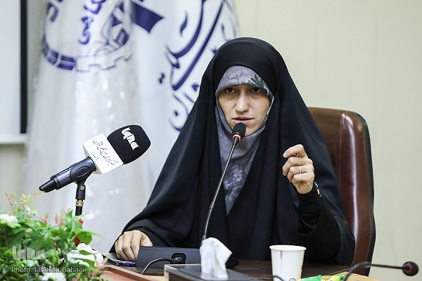 روایت زنانه یک جهادگر از حضور در میدان انقلاب