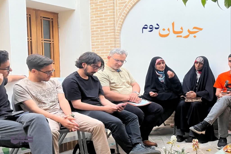 نشست هم‌اندیشی در نارنجستان اندیشه