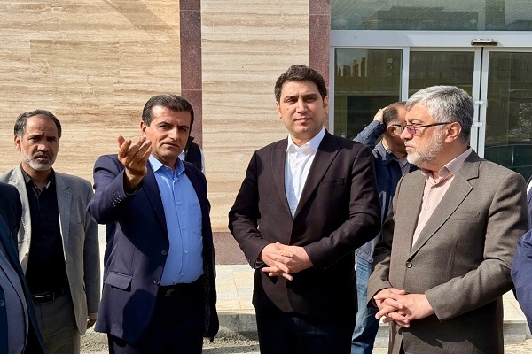 بازدید از مجموعه فرهنگی ورزشی کارگران بهاران سنندج