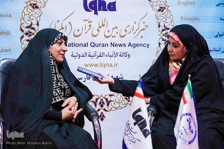 لیلی رشیدی، مدرس دانشگاه فرهنگیان استان فارس
