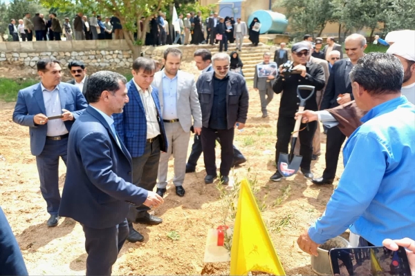 احداث باغ شهدای انقلاب دانشگاه آزاد اسلامی لرستان